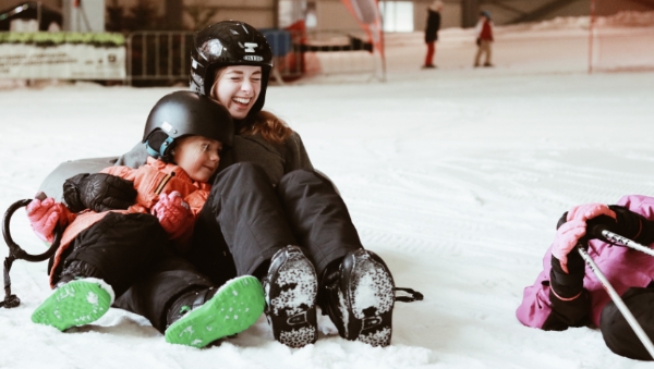 Alpincenter Hamburg-Wittenburg © AlpinCenter Mädchen im Alpincenter Wittenburg